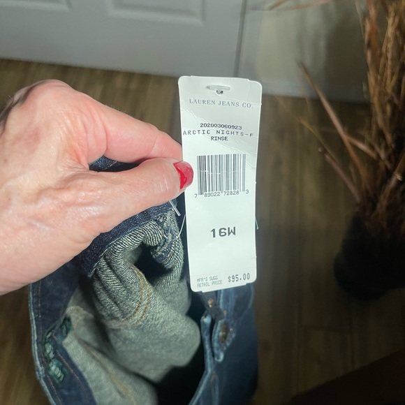 NWT Ralph Lauren women's new jeans, size 16 W - Picture 9 of 12